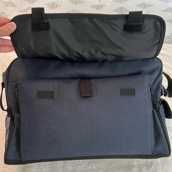 Eddie Bauer Diaper Bag Duffle - Picture 7 of 15